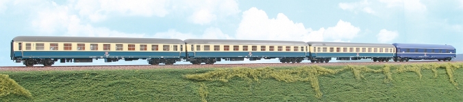 ACME 55296 - H0 - 4-tlg. Set Personenwagen Ferienexpress, DB, Ep. V - Set 2